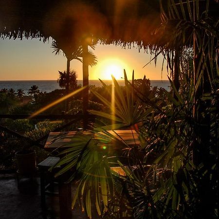 Coucher De Soleil Ambatoloaka  Dış mekan fotoğraf