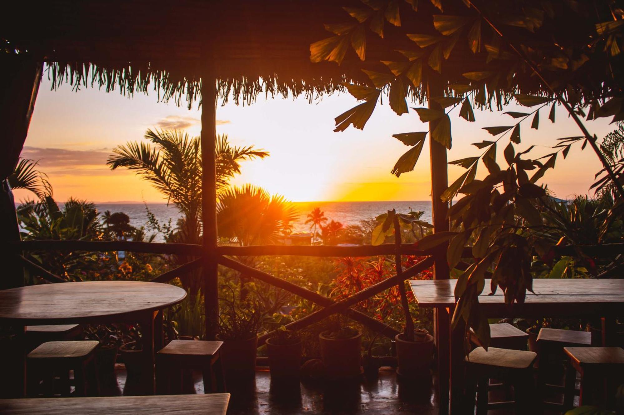 Coucher De Soleil Ambatoloaka  Dış mekan fotoğraf
